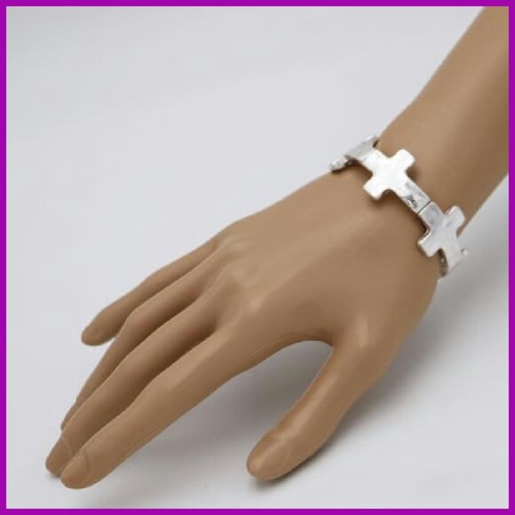 Stretch Cross Charm Bracelet 6.5" Metal No Clasp Inspirational Gift - Picture 3 of 4